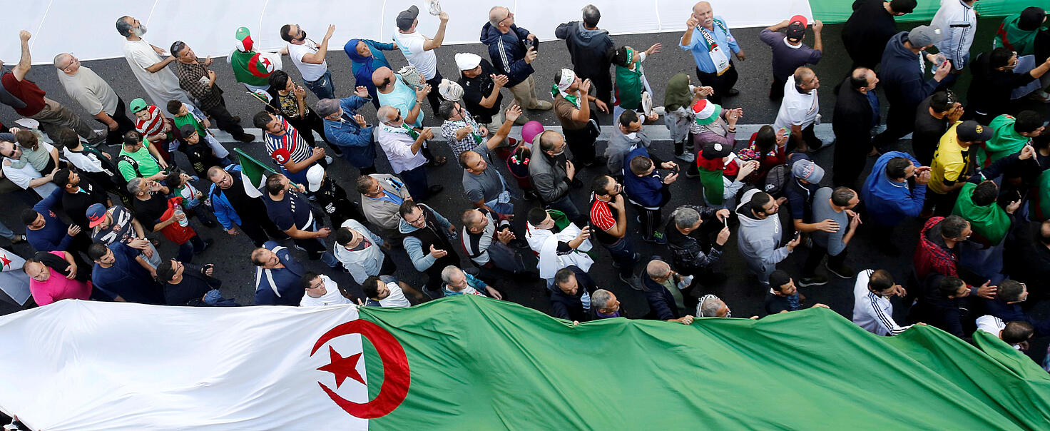 Manifestación en Argelia contra el gobierno