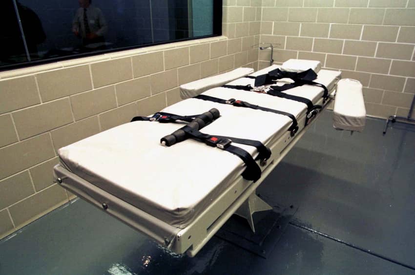 Camilla y correas en una sala de ejecución por inyección letal. Amnistía Internacional denuncia este método y pide la abolición total de la pena de...