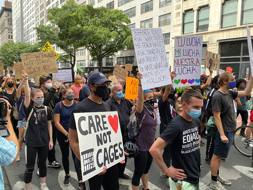 Manifestaciones contra los abusos policiales y del ICE en Nueva York