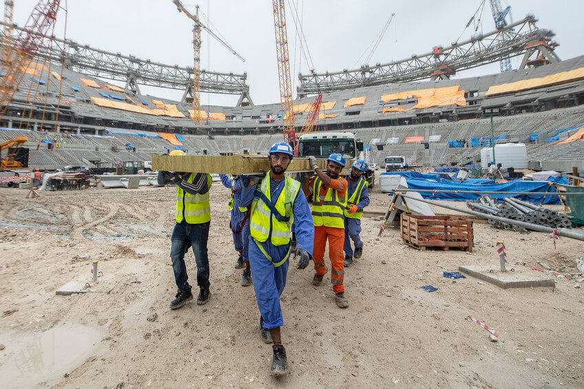 Vista general de las obras de construcción del Estadio Lusail el 10 de diciembre de 2019 en Doha, Qatar. El estadio de Lusail albergará el partido inaugural y la final de la próxima Copa Mundial de la FIFA Qatar 2022