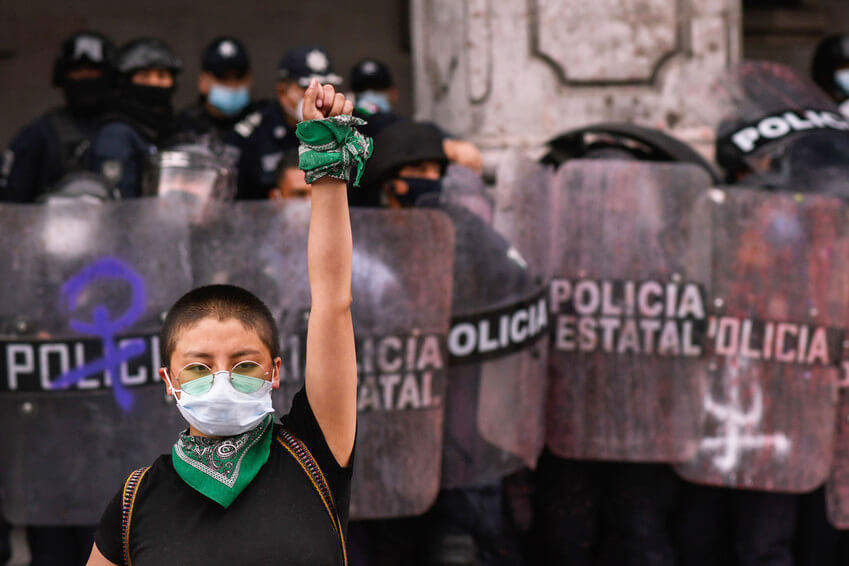 Protesta contra la violencia de género en México