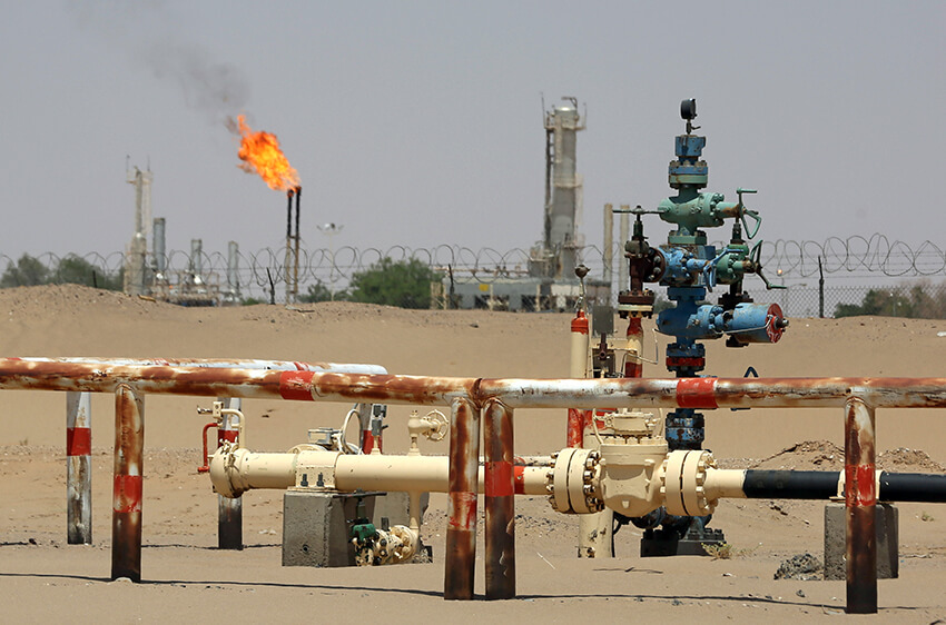 Una vista de la refinería de petróleo Safer en Marib, Yemen 30 de septiembre de 2020. 
