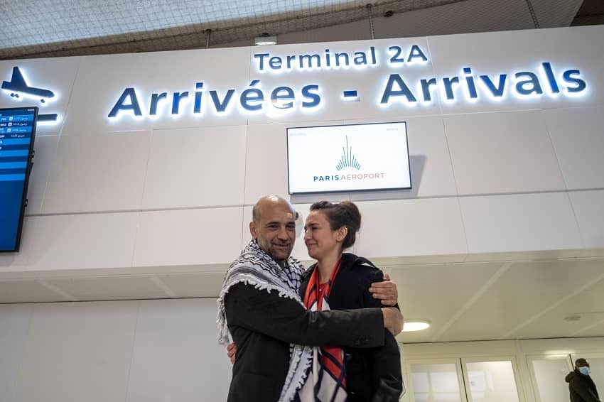 Ramy Shaath se reencuentra con su mujer en París