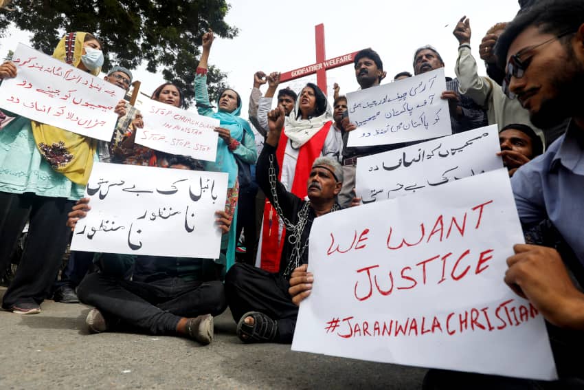 Manifestación para condenar los ataques contra la comunidad cristiana