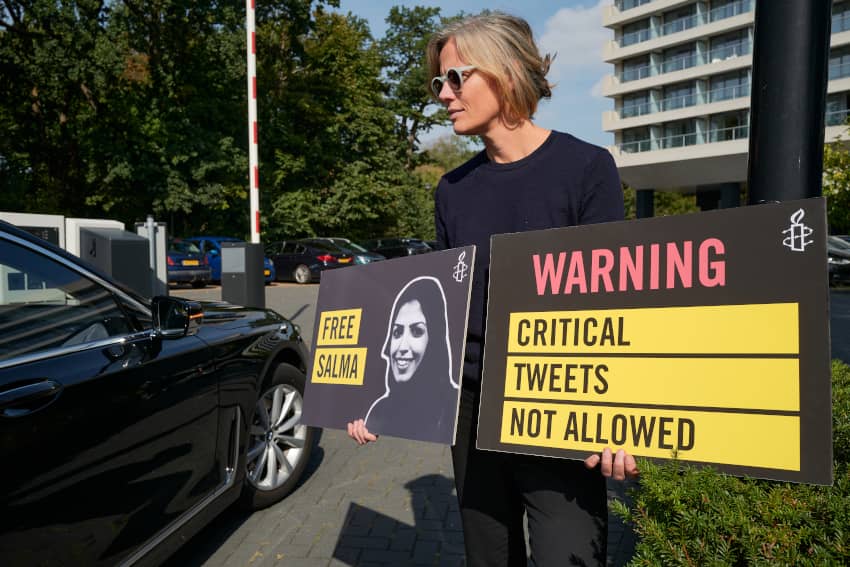 Activistas de Amnistía Internacional piden la excarcelación de las defensoras saudíes encarceladas