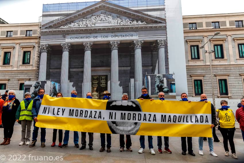 Manifestación contra la Ley Mordaza delante del Congreso de los Diputados