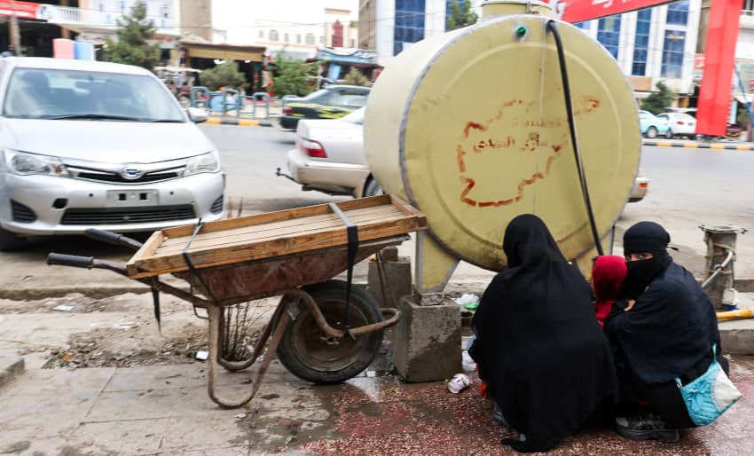 La vida en Afganistán bajo el régimen talibán.
