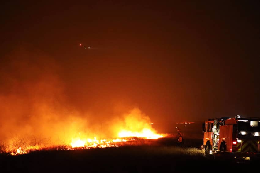 Un incendio arrasa California