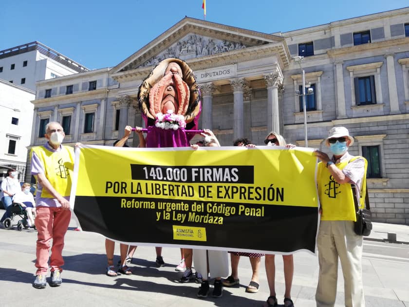 Presentación de 140.000 firmas en el Congreso
